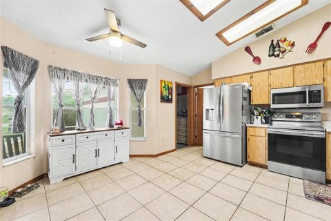 House in Spring Hill, Florida 4 bedrooms, 207.17 sq.m. № 2220761 - photo 8