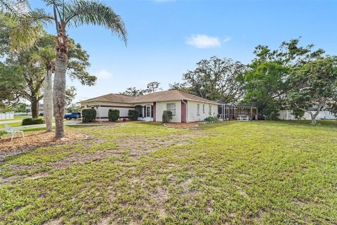 House in Spring Hill, Florida 4 bedrooms, 207.17 sq.m. № 2220761 - photo 2