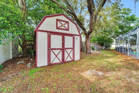 House in Spring Hill, Florida 4 bedrooms, 207.17 sq.m. № 2220761 - photo 30