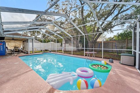 House in Spring Hill, Florida 4 bedrooms, 207.17 sq.m. № 2220761 - photo 25