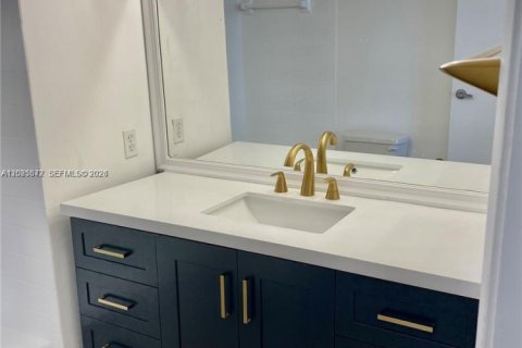 Copropriété à louer à Davie, Floride: 2 chambres, 99.41 m2 № 2084591 - photo 17