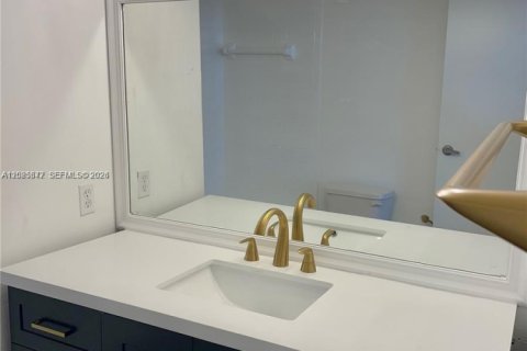 Copropriété à louer à Davie, Floride: 2 chambres, 99.41 m2 № 2084591 - photo 18