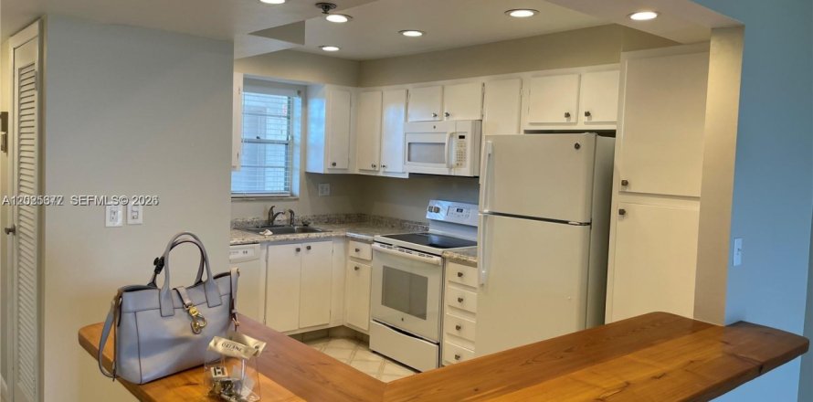 Condo à Davie, Floride, 2 chambres  № 2084591