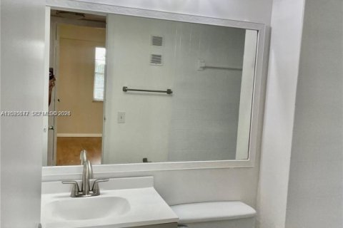 Copropriété à louer à Davie, Floride: 2 chambres, 99.41 m2 № 2084591 - photo 9