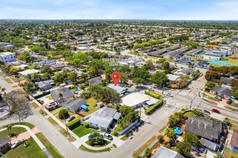 Villa ou maison à louer à Miami, Floride: 2 chambres, 109.16 m2 № 1889840 - photo 30