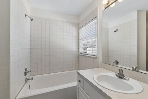 Touwnhouse à louer à Tampa, Floride: 3 chambres, 155.52 m2 № 2148499 - photo 19