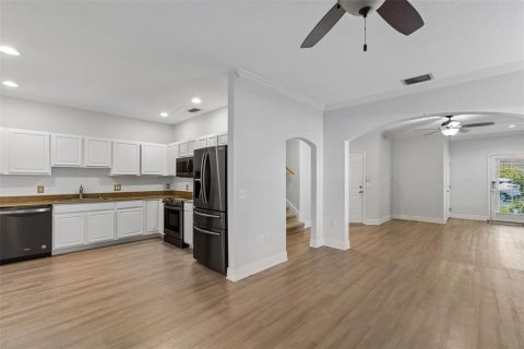 Touwnhouse à louer à Tampa, Floride: 3 chambres, 155.52 m2 № 2148499 - photo 10