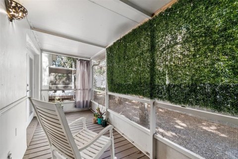 Touwnhouse à louer à Tampa, Floride: 3 chambres, 155.52 m2 № 2148499 - photo 27