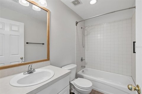 Touwnhouse à louer à Tampa, Floride: 3 chambres, 155.52 m2 № 2148499 - photo 23