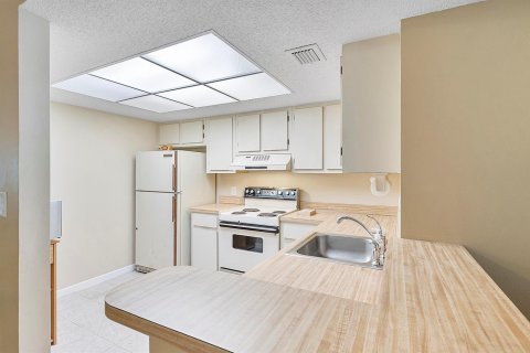 Condominio en venta en Lauderhill, Florida, 2 dormitorios, 100.8 m2 № 2241532 - foto 7