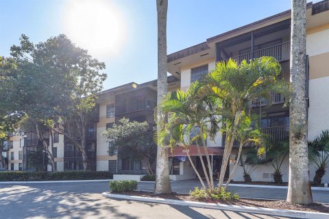 Condominio en venta en Lauderhill, Florida, 2 dormitorios, 100.8 m2 № 2241532 - foto 29
