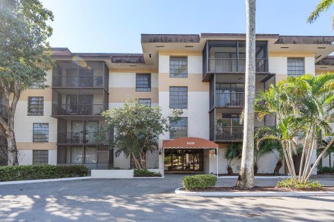 Condominio en venta en Lauderhill, Florida, 2 dormitorios, 100.8 m2 № 2241532 - foto 28