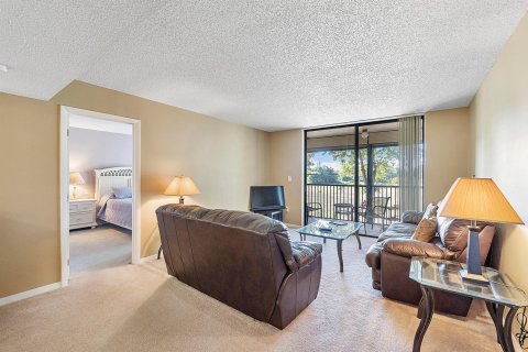 Condominio en venta en Lauderhill, Florida, 2 dormitorios, 100.8 m2 № 2241532 - foto 3