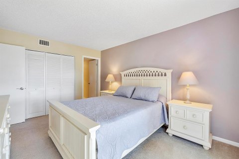 Condominio en venta en Lauderhill, Florida, 2 dormitorios, 100.8 m2 № 2241532 - foto 14