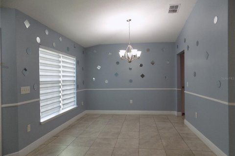 Casa en alquiler en Kissimmee, Florida, 4 dormitorios, 185.71 m2 № 1908622 - foto 3