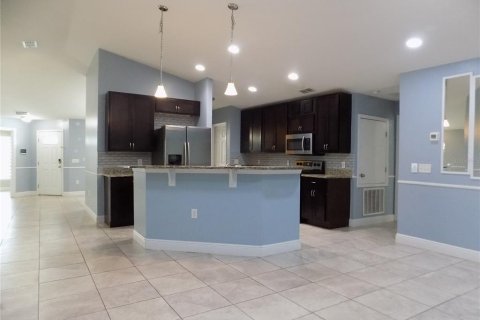 Casa en alquiler en Kissimmee, Florida, 4 dormitorios, 185.71 m2 № 1908622 - foto 8