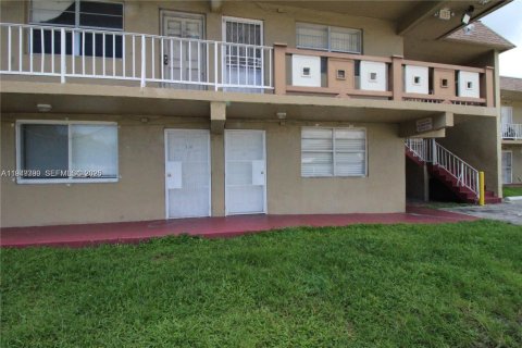 Copropriété à vendre à Miami Gardens, Floride: 1 chambre, 57.6 m2 № 2005163 - photo 12