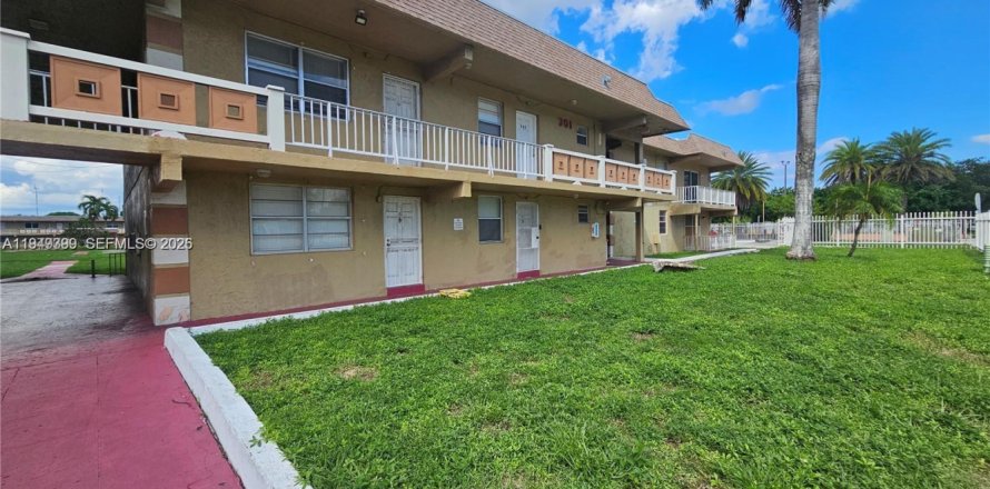 Condo à Miami Gardens, Floride, 1 chambre  № 2005163