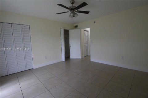 Copropriété à vendre à Miami Gardens, Floride: 1 chambre, 57.6 m2 № 2005163 - photo 9