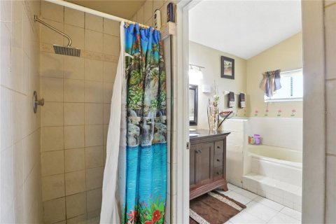 Casa en venta en Orlando, Florida, 4 dormitorios, 193.7 m2 № 1917595 - foto 22