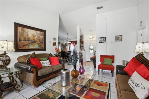 Casa en venta en Orlando, Florida, 4 dormitorios, 193.7 m2 № 1917595 - foto 10