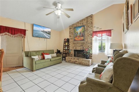 Casa en venta en Orlando, Florida, 4 dormitorios, 193.7 m2 № 1917595 - foto 15