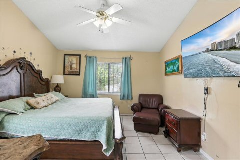 Casa en venta en Orlando, Florida, 4 dormitorios, 193.7 m2 № 1917595 - foto 19