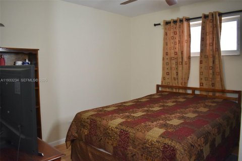 Casa en venta en Hollywood, Florida, 3 dormitorios, 180.23 m2 № 1991164 - foto 15