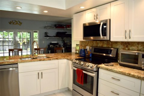 Casa en venta en Hollywood, Florida, 3 dormitorios, 180.23 m2 № 1991164 - foto 10