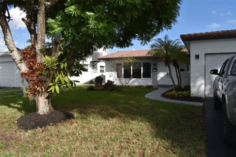 Casa en venta en Hollywood, Florida, 3 dormitorios, 180.23 m2 № 1991164 - foto 27