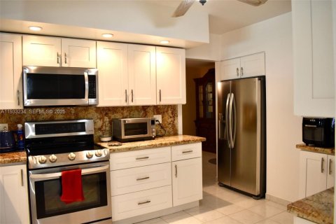 Casa en venta en Hollywood, Florida, 3 dormitorios, 180.23 m2 № 1991164 - foto 9