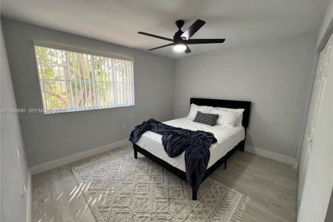 Condo in Hialeah, Florida, 2 bedrooms  № 1994589 - photo 5