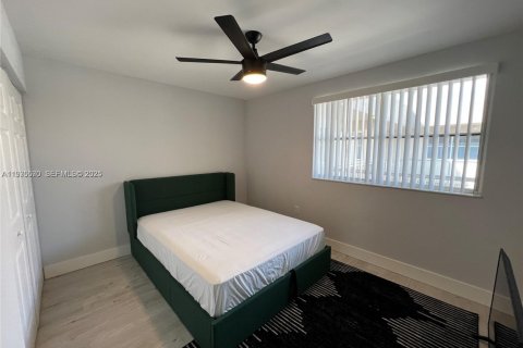 Condo in Hialeah, Florida, 2 bedrooms  № 1994589 - photo 7