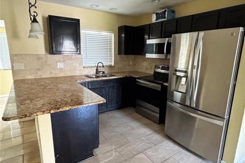 Casa en alquiler en Saint Petersburg, Florida, 3 dormitorios, 114.08 m2 № 1900244 - foto 4