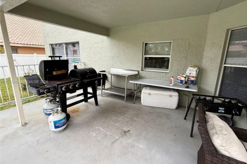 Casa en venta en Boynton Beach, Florida, 4 dormitorios, 263.66 m2 № 2010402 - foto 29