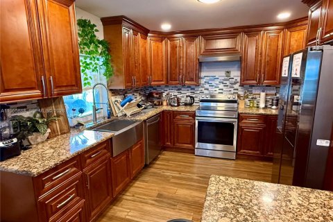 Casa en venta en Boynton Beach, Florida, 4 dormitorios, 263.66 m2 № 2010402 - foto 20