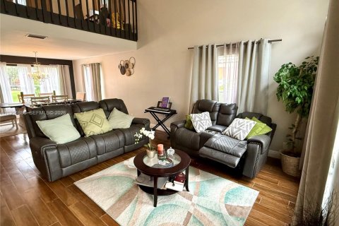 Casa en venta en Boynton Beach, Florida, 4 dormitorios, 263.66 m2 № 2010402 - foto 7