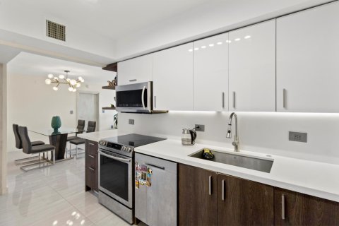 Купить кондоминиум в Авентура, Флорида 4 комнаты, 106.47м2, № 2250381 - фото 15