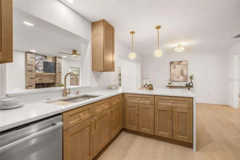 Villa ou maison à vendre à Maitland, Floride: 4 chambres, 213.68 m2 № 2415036 - photo 12