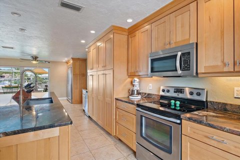 Villa ou maison à vendre à Bradenton, Floride: 2 chambres, 166.39 m2 № 1916740 - photo 20