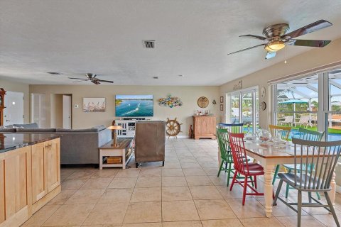 Villa ou maison à vendre à Bradenton, Floride: 2 chambres, 166.39 m2 № 1916740 - photo 16