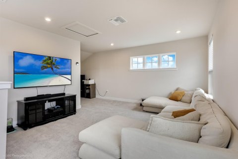 House in Sebastian, Florida 4 bedrooms, 217.76 sq.m. № 2247590 - photo 27