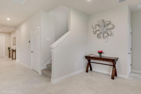 House in Sebastian, Florida 4 bedrooms, 217.76 sq.m. № 2247590 - photo 26