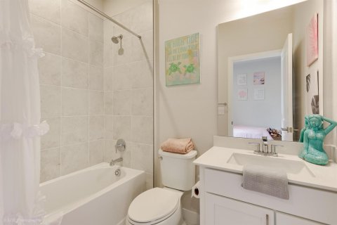 House in Sebastian, Florida 4 bedrooms, 217.76 sq.m. № 2247590 - photo 21