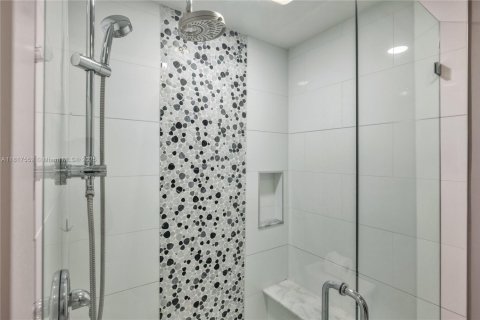 Townhouse in Boca Raton, Florida 3 bedrooms, 151.43 sq.m. № 1779975 - photo 17