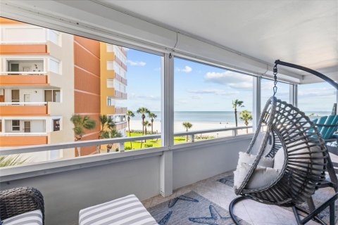 Copropriété à vendre à Redington Shores, Floride: 1 chambre, 98.48 m2 № 2431854 - photo 3