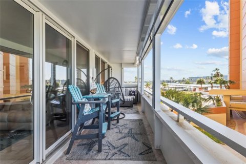 Copropriété à vendre à Redington Shores, Floride: 1 chambre, 98.48 m2 № 2431854 - photo 18