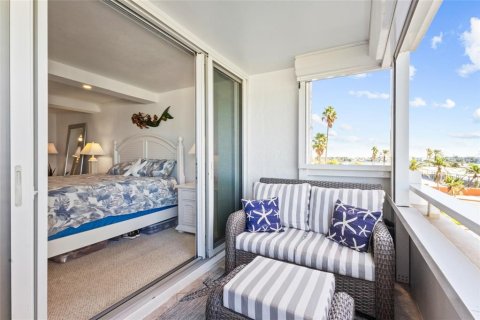 Copropriété à vendre à Redington Shores, Floride: 1 chambre, 98.48 m2 № 2431854 - photo 25
