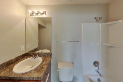 Villa ou maison à louer à Spring Hill, Floride: 4 chambres, 123.1 m2 № 2117714 - photo 6
