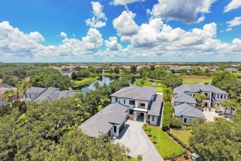 House in Windermere, Florida 8 bedrooms, 755.57 sq.m. № 2156984